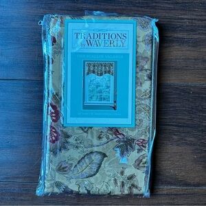 Traditions by Waverly Navarra Floral Pattern Scalloped Window Valance Curtain